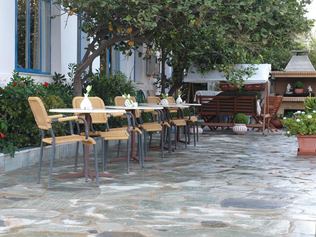 Serifos Beach Hotel リバディオン エクステリア 写真