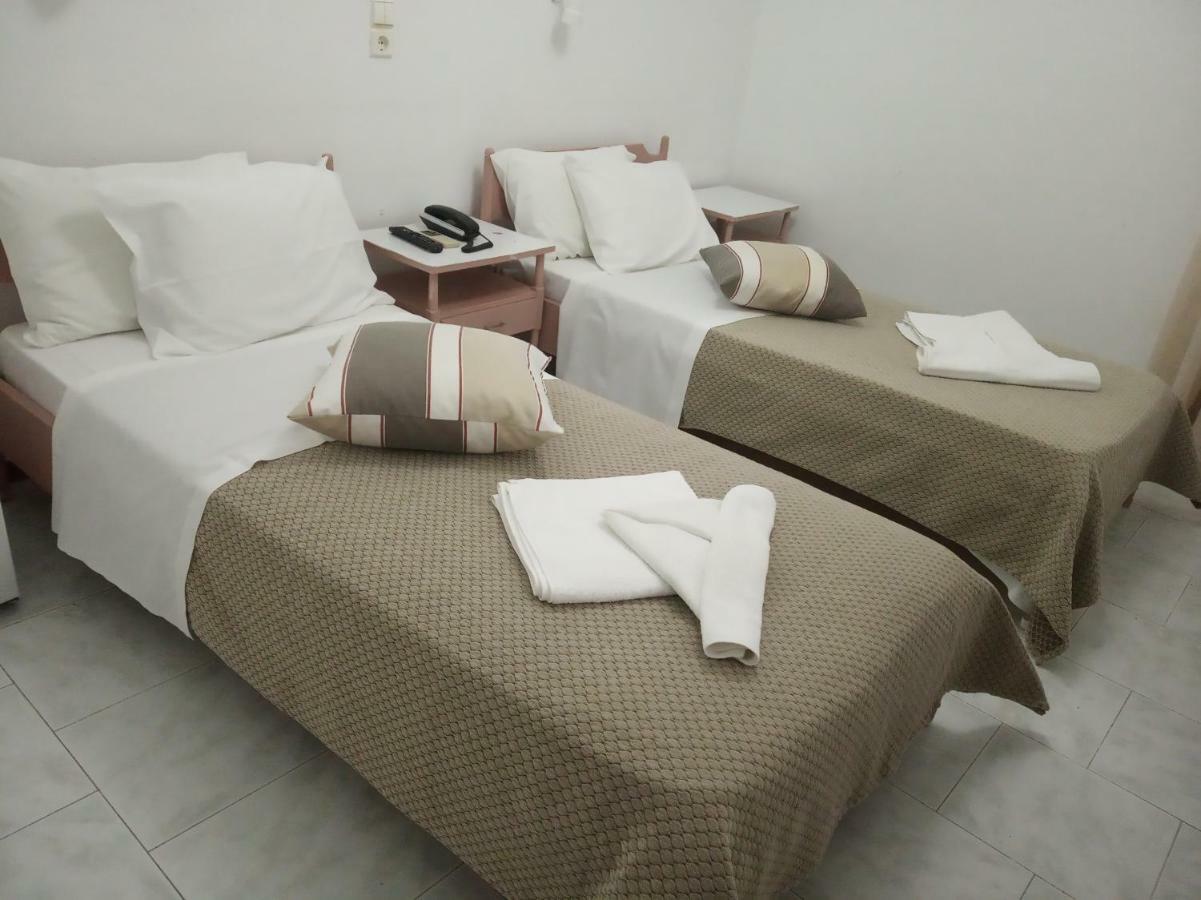Serifos Beach Hotel リバディオン エクステリア 写真