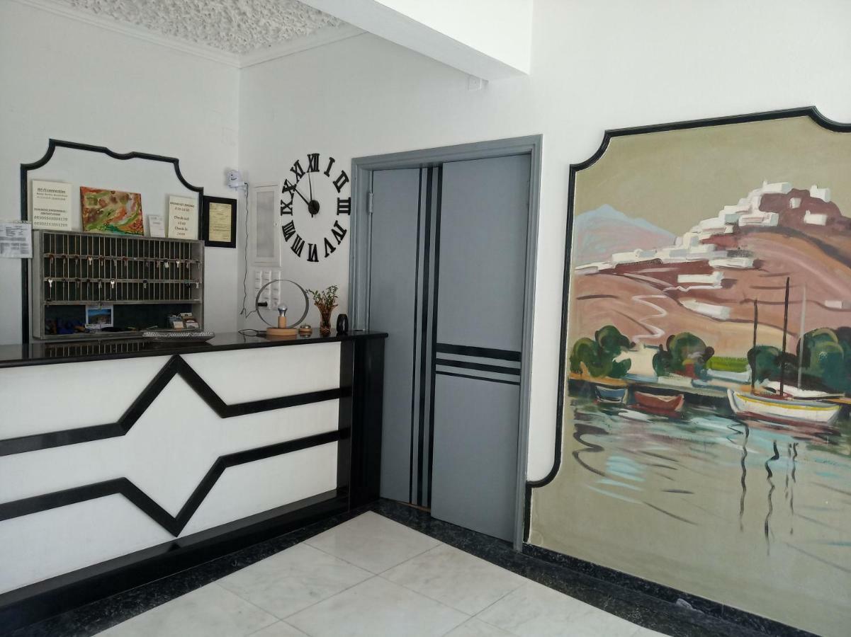 Serifos Beach Hotel リバディオン エクステリア 写真