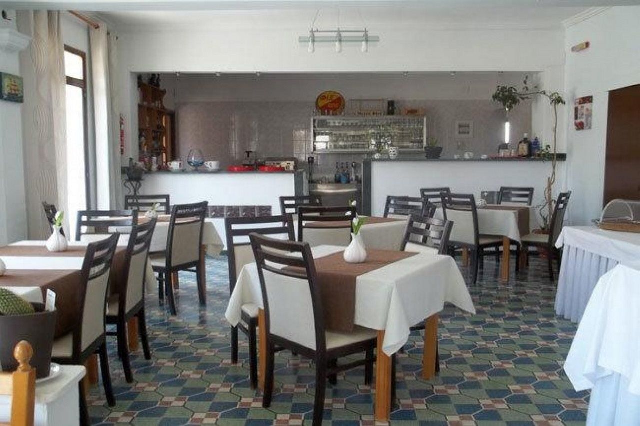 Serifos Beach Hotel リバディオン エクステリア 写真